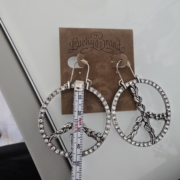 Lucky Brand Silvertone Floral Cz Peace Sign Hoop Earrings NWT - Picture 3 of 3